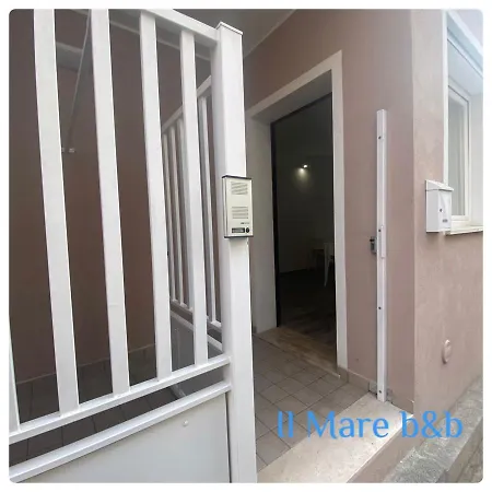 Il Mare Bed & Breakfast